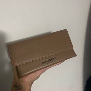 Burberry Tan glasses holder